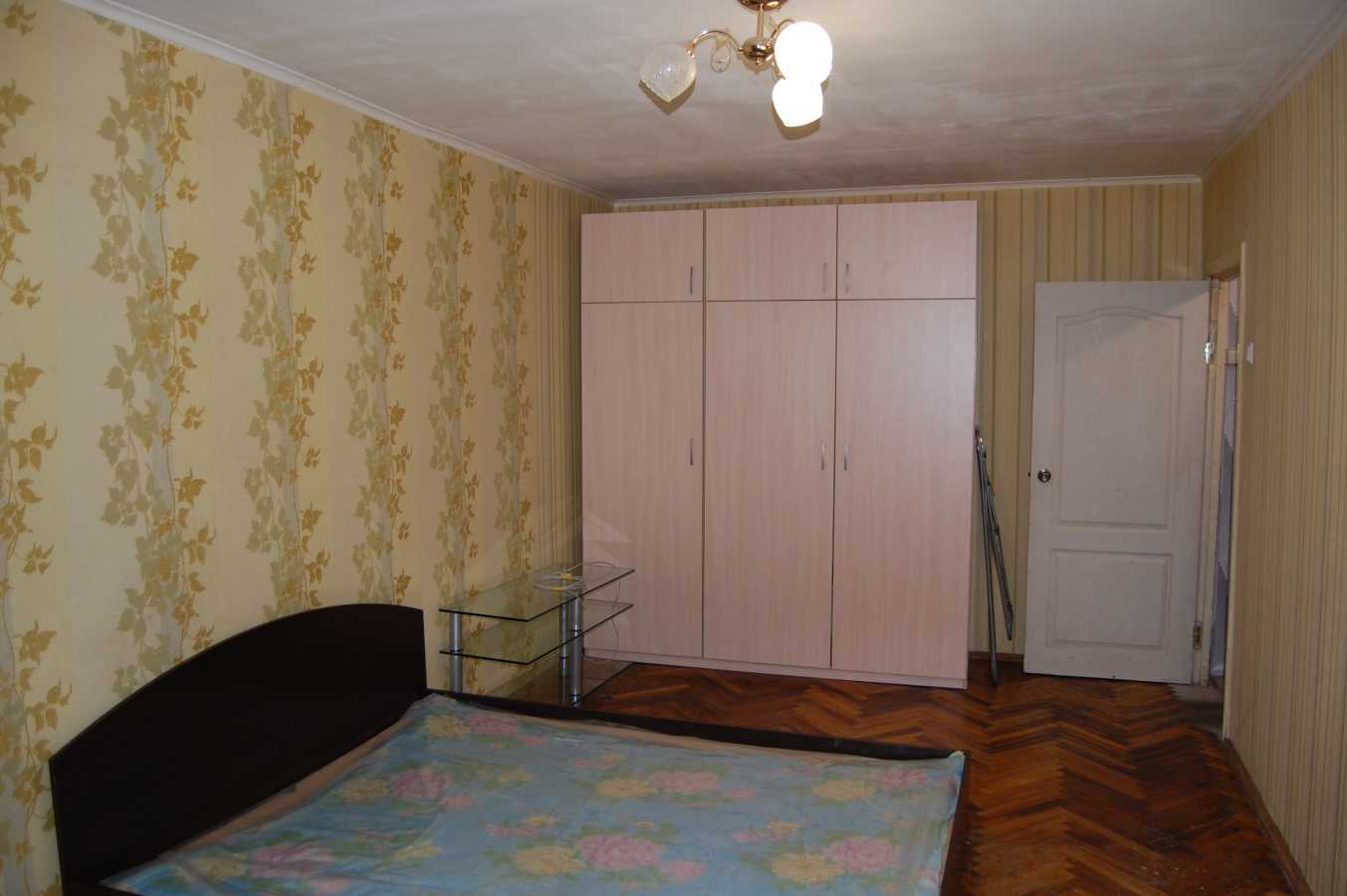 Оренда 1-кімнатної квартири 32 м², Андрія Головка вул., 1