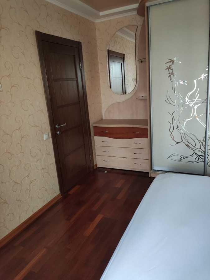 Аренда 2-комнатной квартиры 55 м², Ревуцкого ул., 21