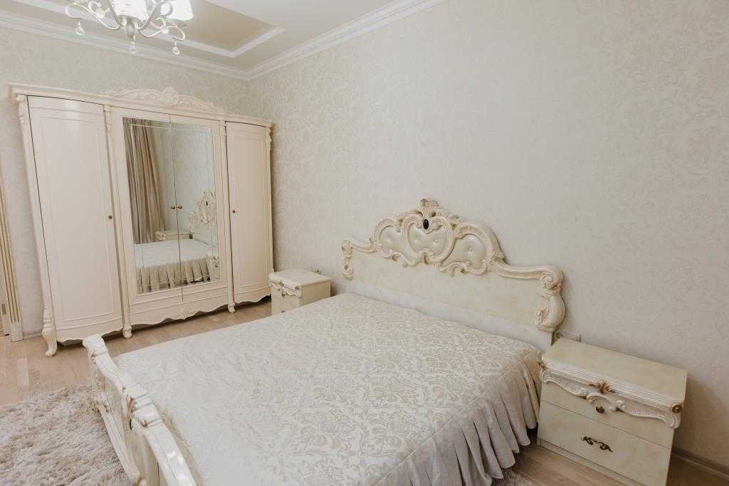 Продажа 3-комнатной квартиры 120 м², Владимира Антоновича ул., 131