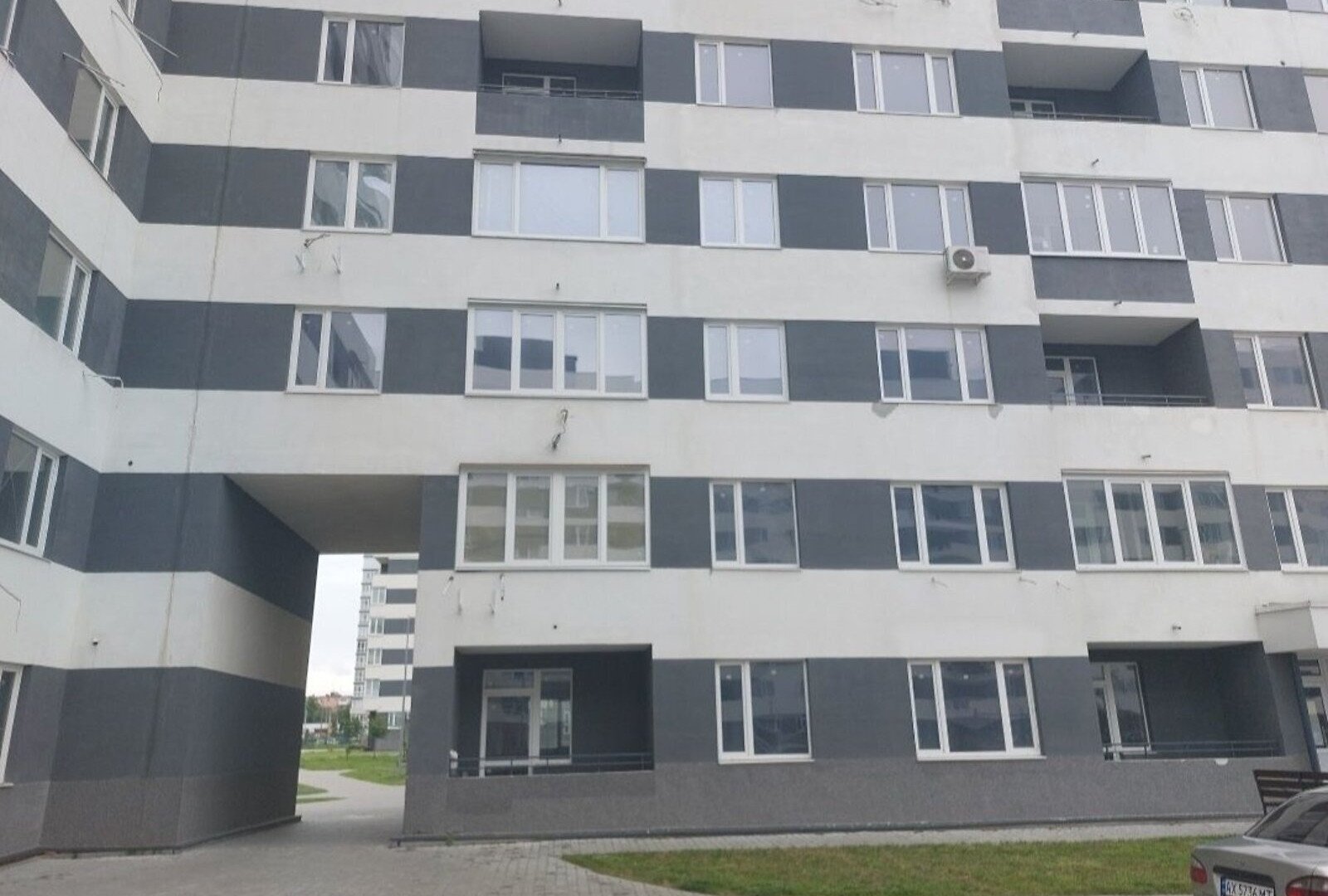 Продажа 3-комнатной квартиры 122 м²