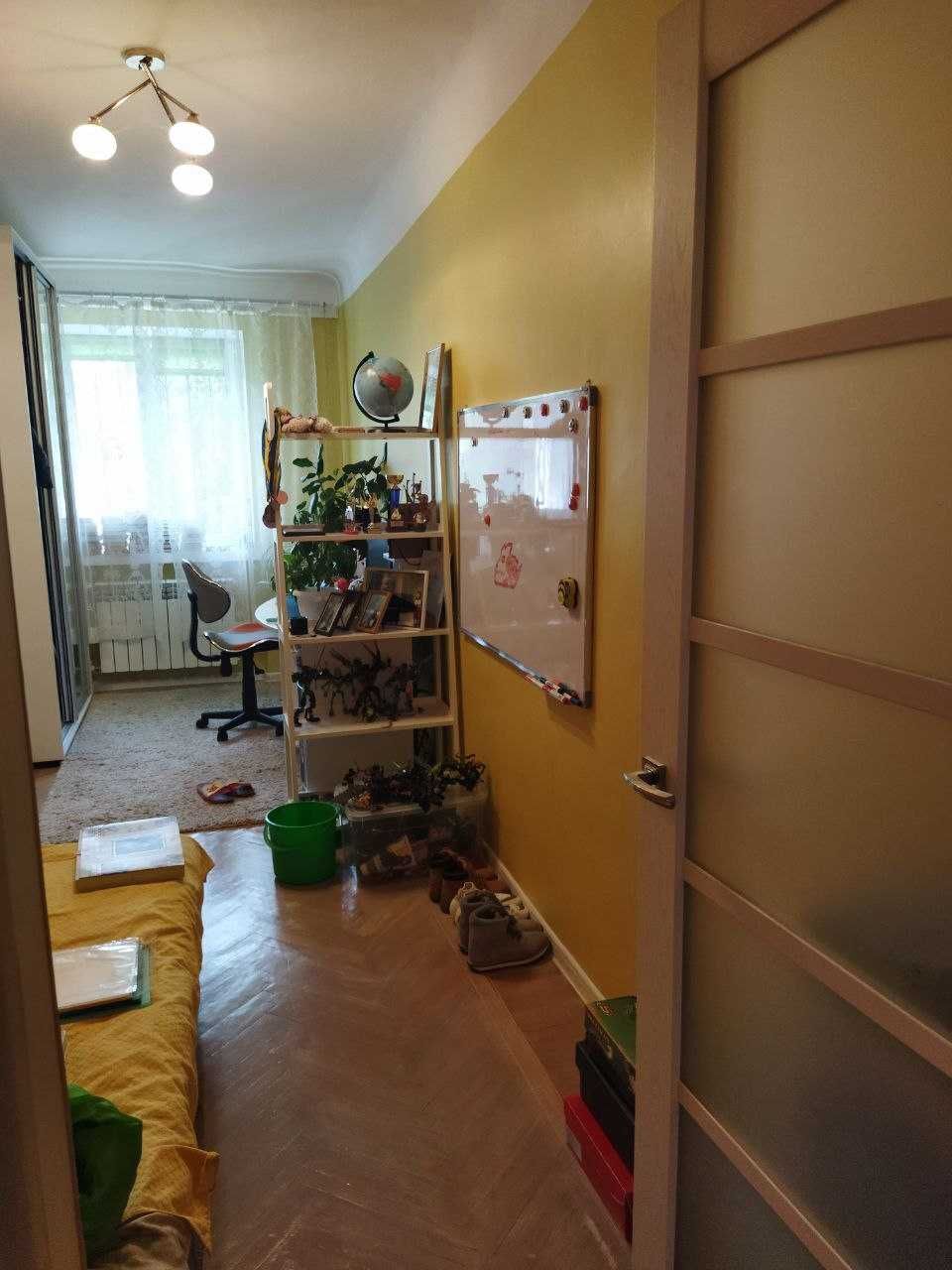 Продаж 3-кімнатної квартири 56 м²