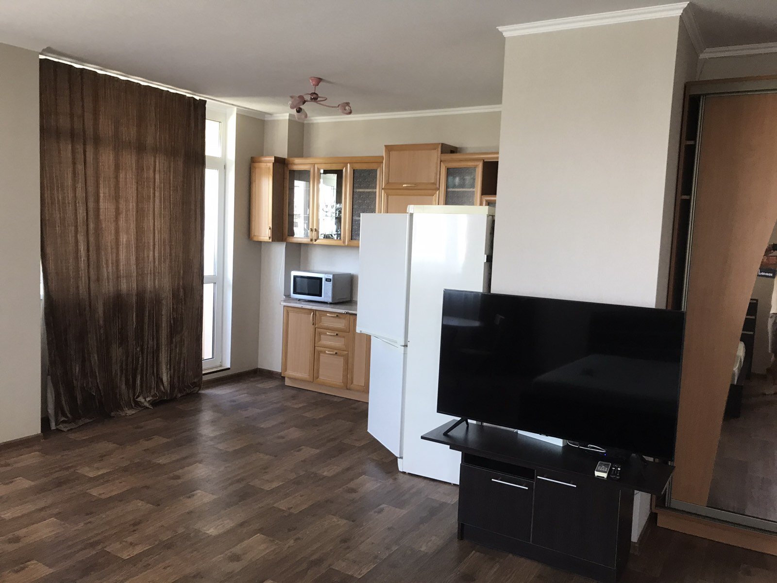 Продаж 1-кімнатної квартири 55 м²