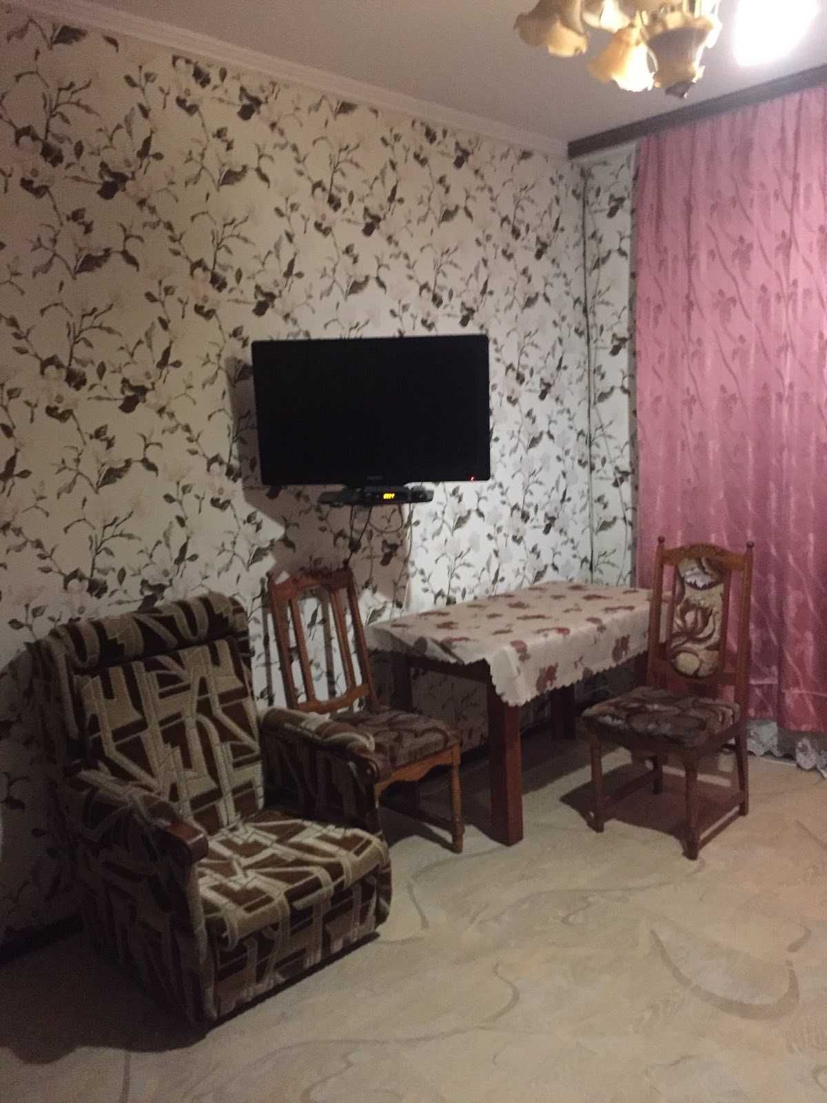 Оренда будинку 37 м², Валерія Лобановського просп.