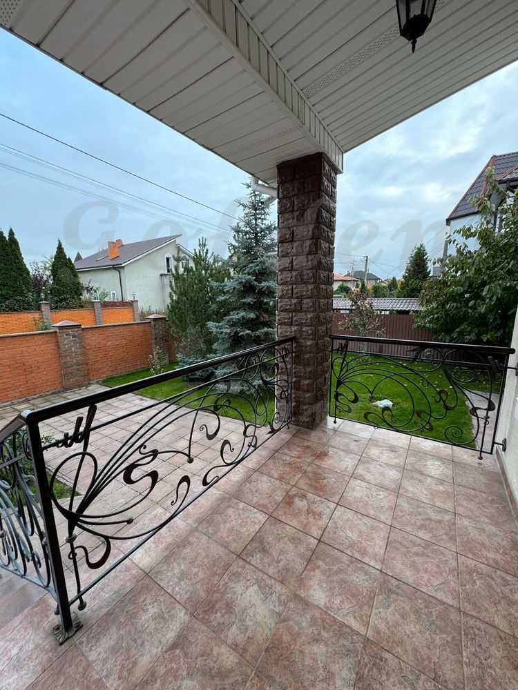 Оренда будинку 370 м², Яблунева вул., 48