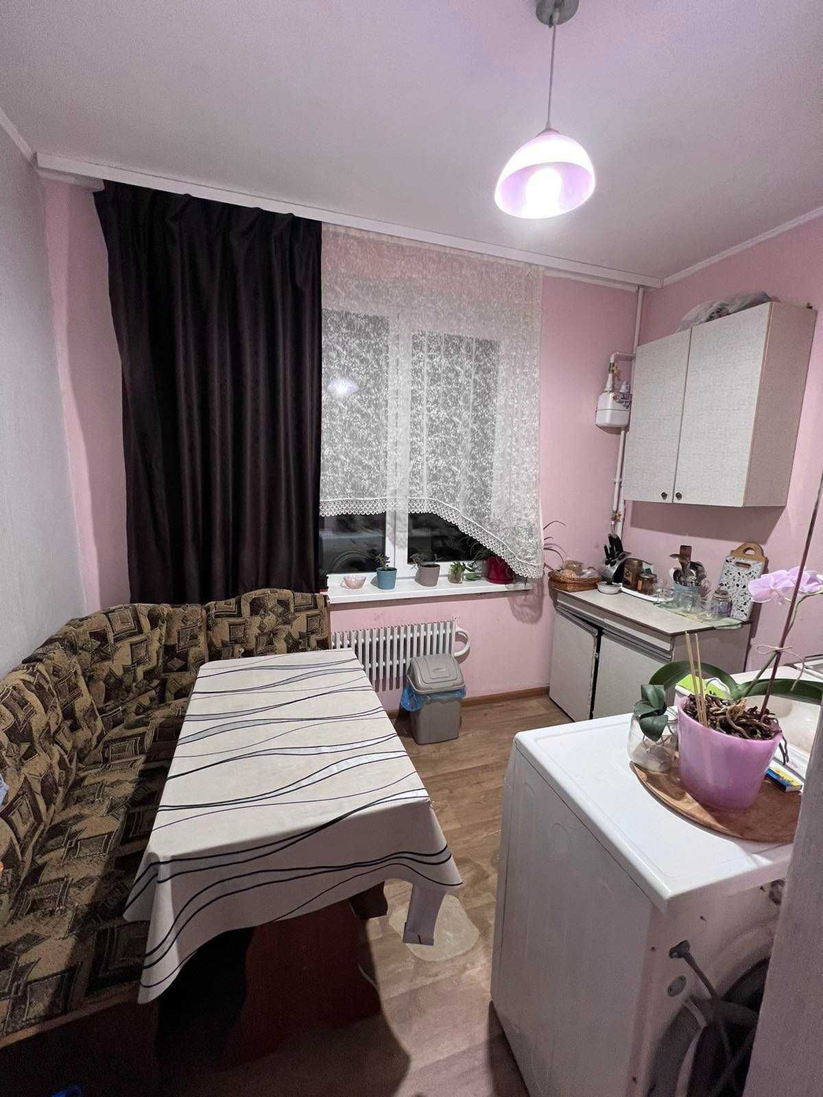 Продаж 3-кімнатної квартири 64 м²