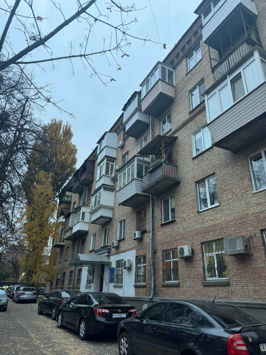 Продаж 2-кімнатної квартири 53 м², Михайла Брайчевського вул., 12