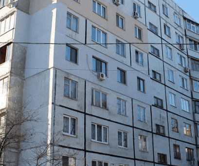 Продажа 4-комнатной квартиры 70 м²