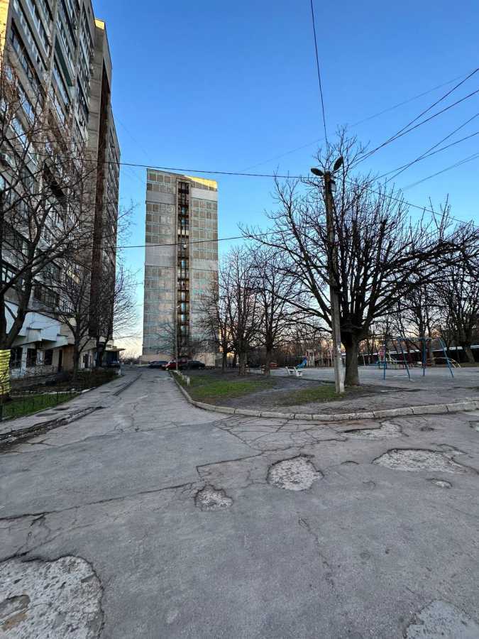 Продажа 1-комнатной квартиры 42 м², Титова ул., 18А