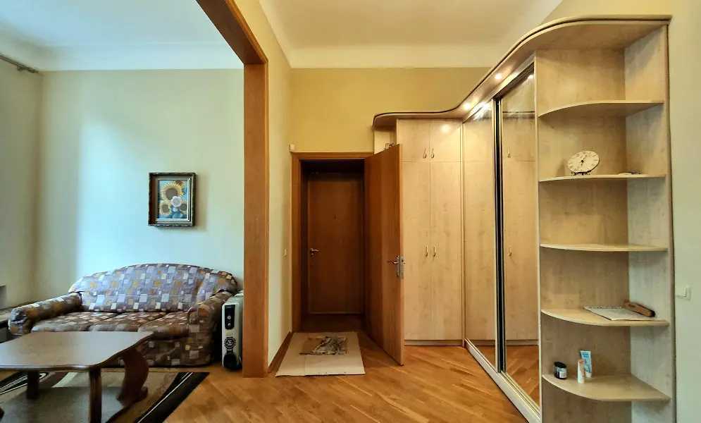 Оренда 3-кімнатної квартири 105 м², Заньковецької вул., 6