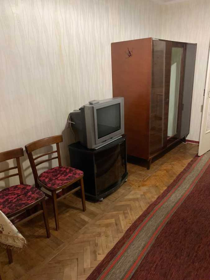 Оренда 1-кімнатної квартири 32 м², Валентина Сєрова вул., 30-Б