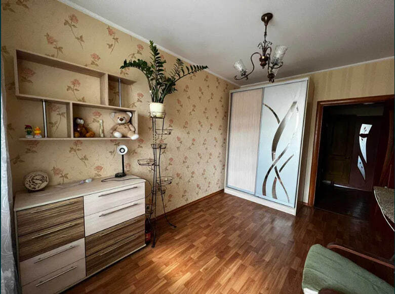 Продаж 3-кімнатної квартири 69 м², Героїв Крут вул.