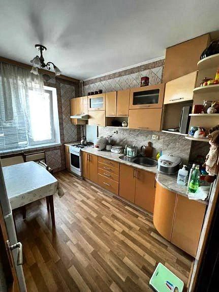 Продаж 3-кімнатної квартири 69 м², Героїв Крут вул.