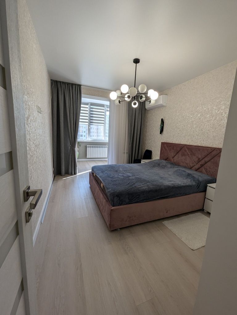 Продажа 2-комнатной квартиры 67 м²