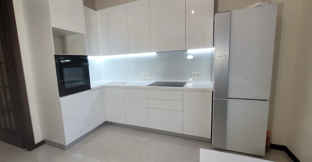 Продажа 2-комнатной квартиры 92 м²