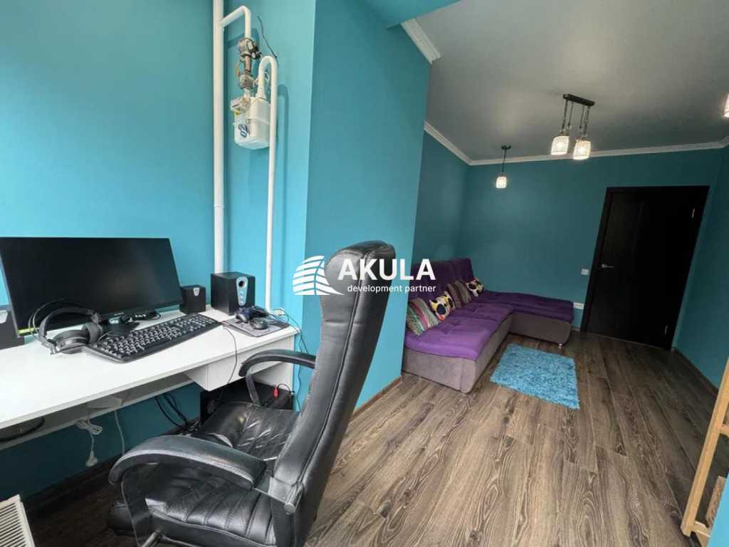 Продажа 3-комнатной квартиры 90 м², Академика Шалимова ул.