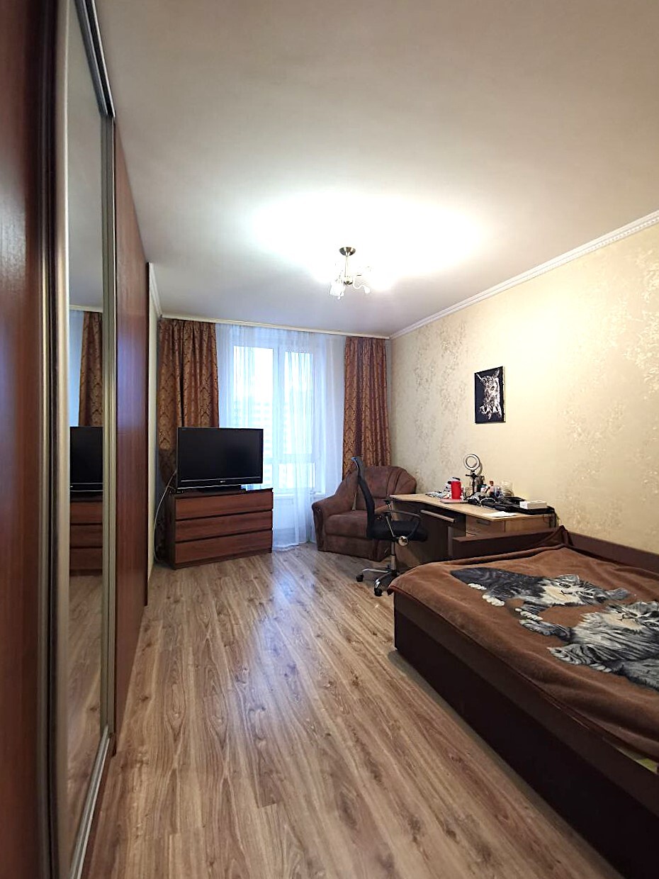 Продажа 1-комнатной квартиры 47.5 м², Першотравнева, 22/27