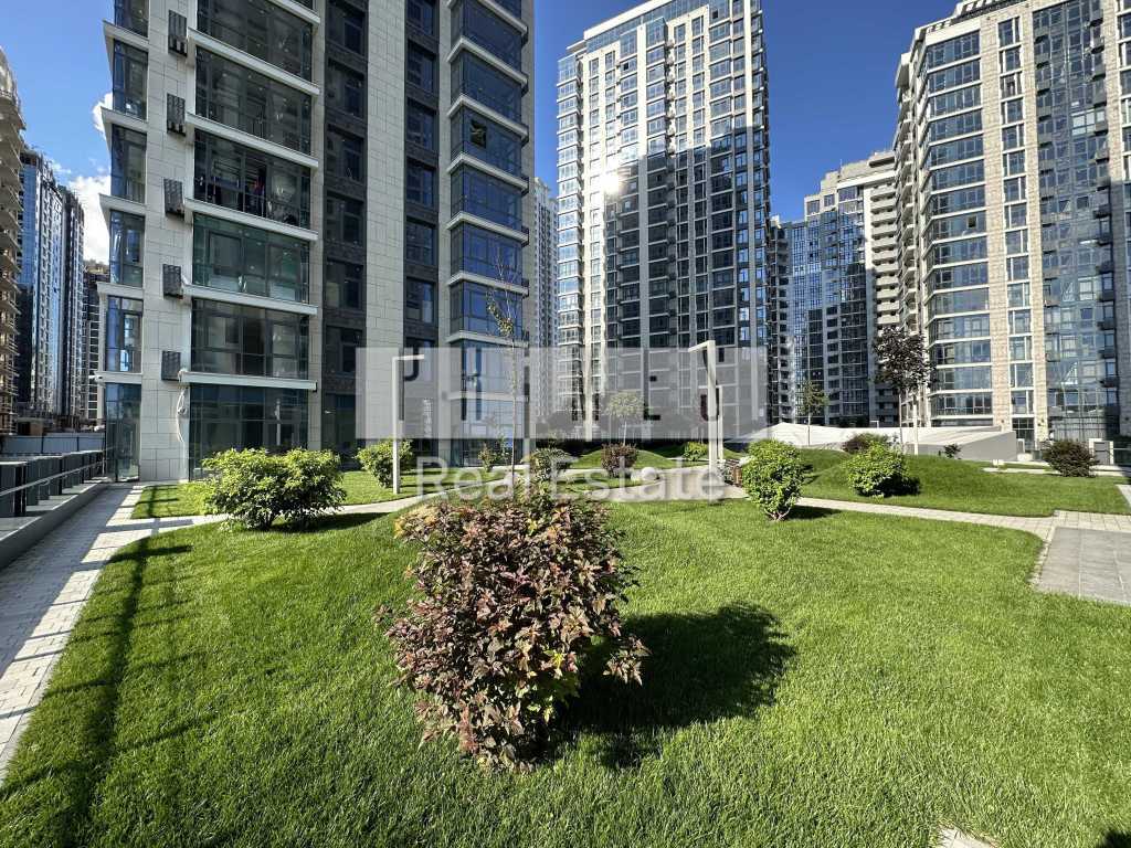 Продажа 2-комнатной квартиры 83 м², Михаила Драгомирова ул., 19А