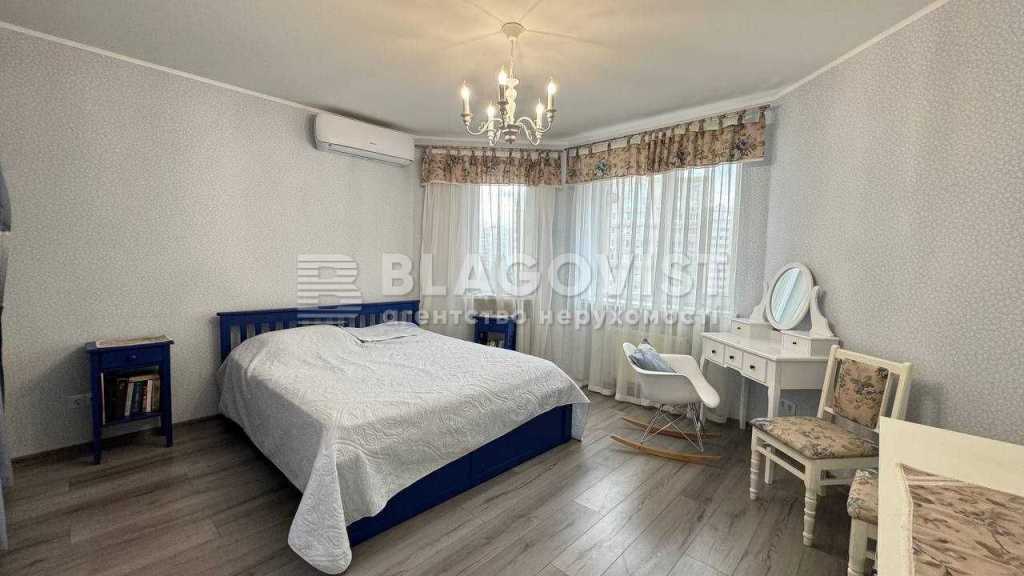 Аренда 1-комнатной квартиры 50 м², Мира ул., 50