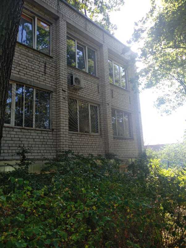 Продаж приміщення вільного призначення 82 м², Верховинна вул.