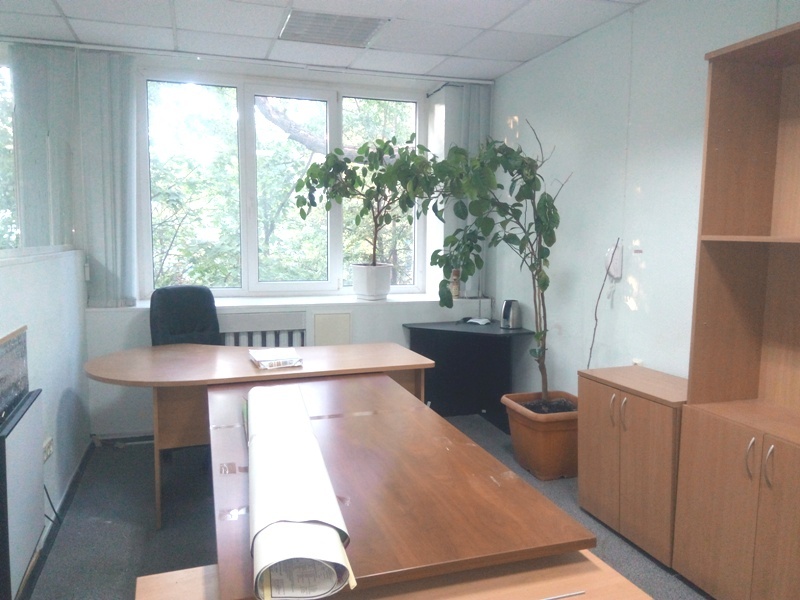 Продаж приміщення вільного призначення 82 м², Верховинна вул.