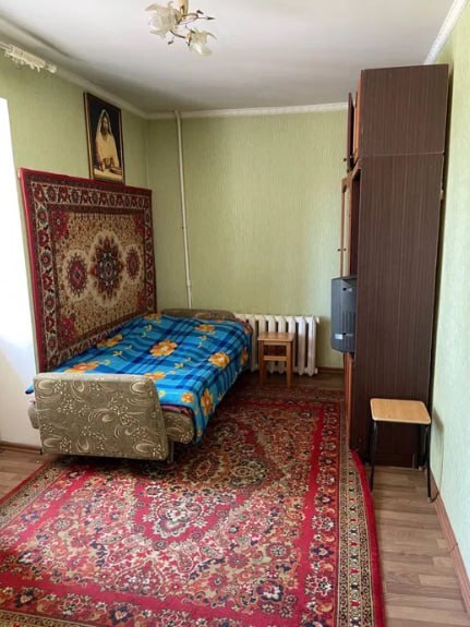 Продаж 2-кімнатної квартири 42.1 м², Роменська вул.