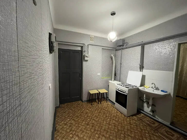 Продажа 1-комнатной квартиры 30.8 м², Генерала Чеснова ул.