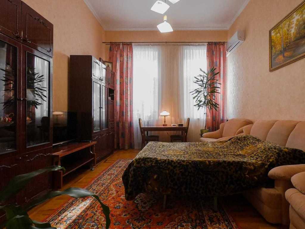 Продаж 3-кімнатної квартири 90 м², Михайлівська вул., 24В