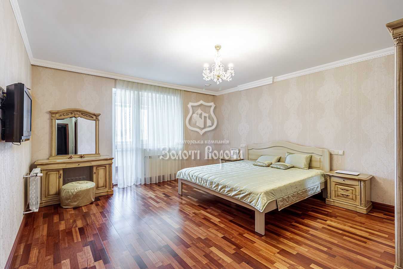 Продажа дома 363.2 м², Садовая ул., 117