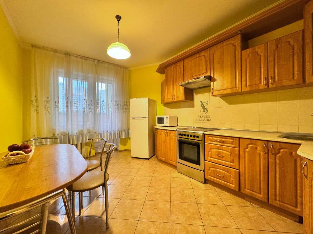 Аренда 3-комнатной квартиры 105 м², Николая Бажана просп., 1М