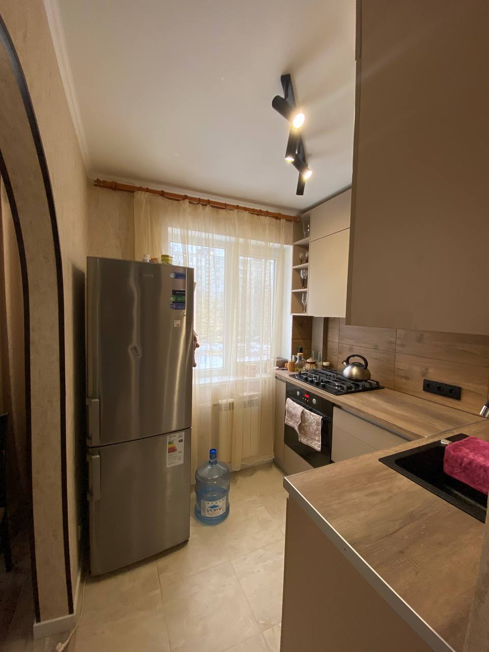 Продаж 4-кімнатної квартири 62 м², Валентинівська вул., 27Б