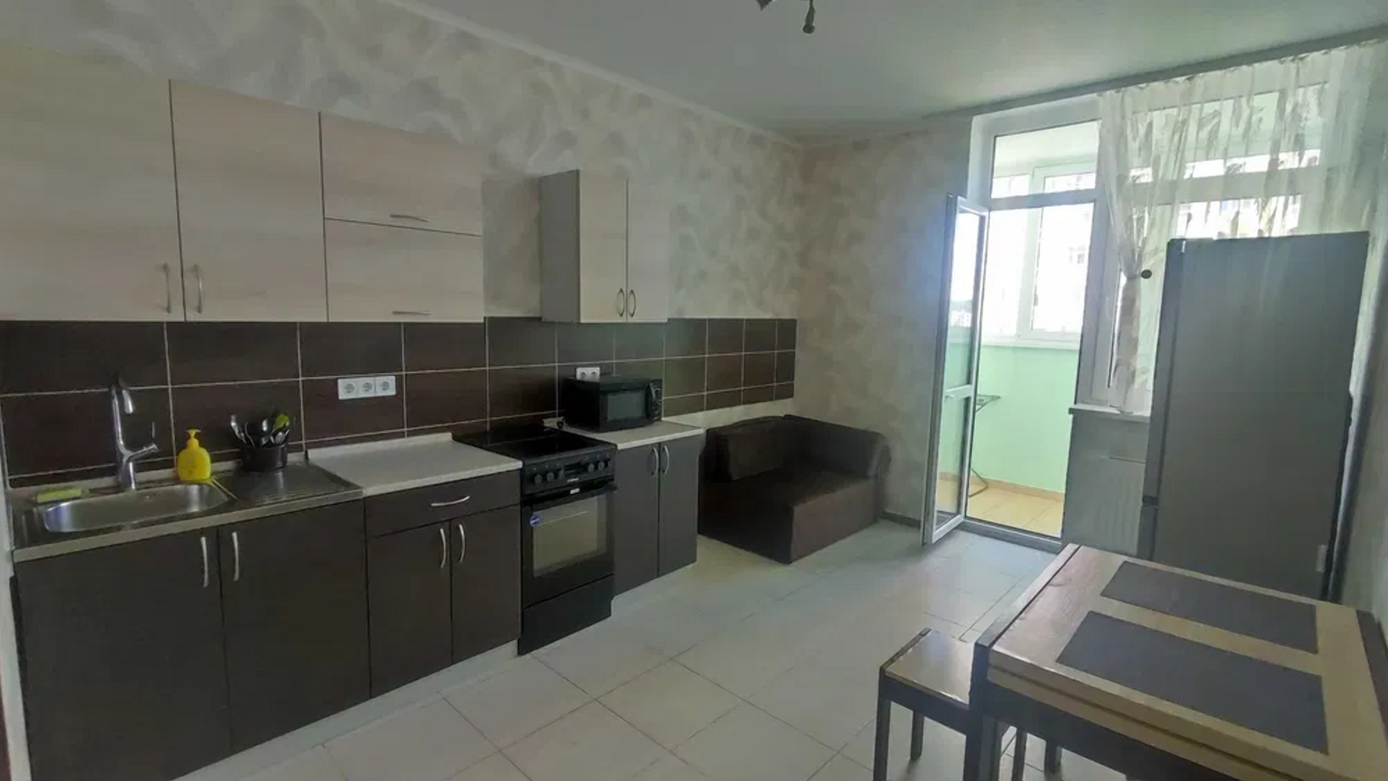 Аренда 1-комнатной квартиры 49 м², Семьи Кульженков ул., 35