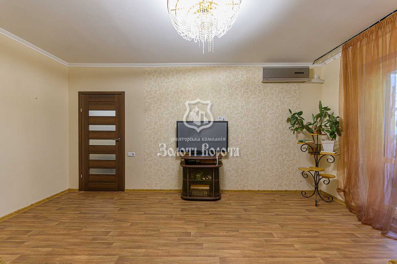 Продажа 3-комнатной квартиры 75 м², Срибнокильская ул., 1/2