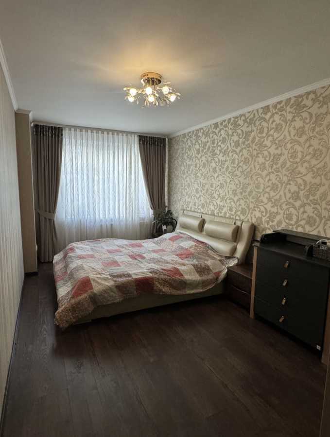 Продажа 2-комнатной квартиры 67 м², Мира ул., 30