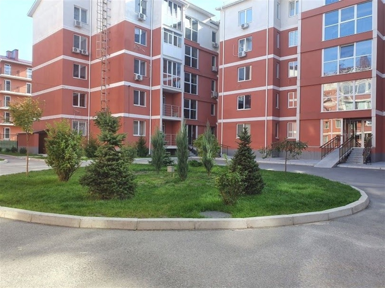 Продаж 1-кімнатної квартири 42 м², Січеславська вул., 4