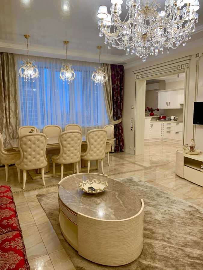 Продажа 4-комнатной квартиры 250 м², Леси Украинки бул., 7Б