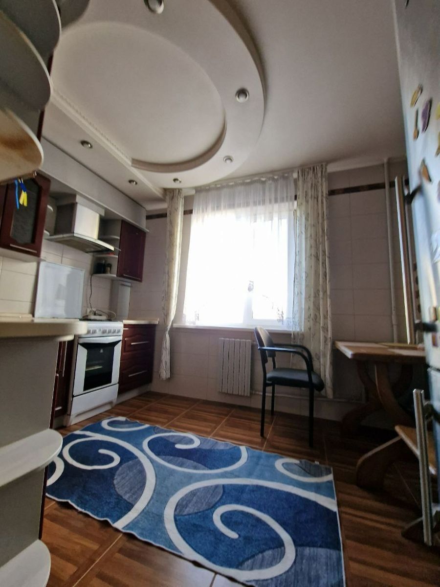 Продажа 3-комнатной квартиры 76 м², Дарницкая ул., 9