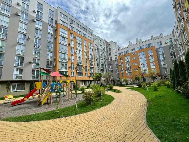 Продажа 3-комнатной квартиры 92 м², Декабристов ул., 153