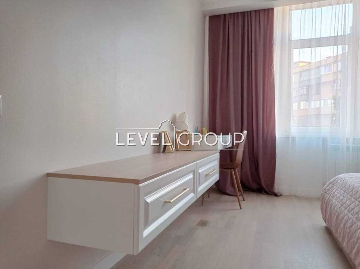 Аренда 2-комнатной квартиры 70 м², Авиаконструктора Игоря Сикорского ул., 4В