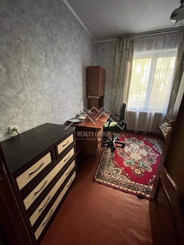 Оренда 3-кімнатної квартири 61 м², Сонячний вул., 36