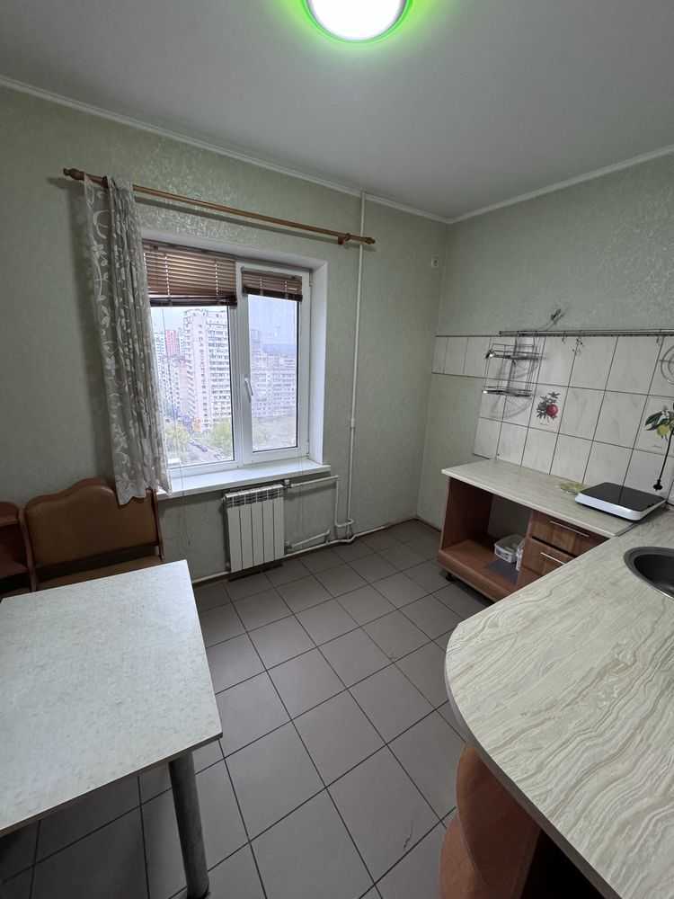 Продажа 2-комнатной квартиры 56 м², Петра Григоренко просп., 36