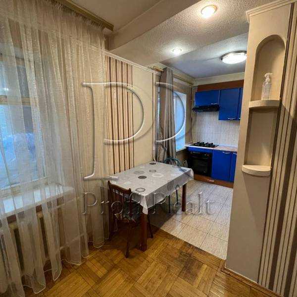 Продаж 2-кімнатної квартири 47 м², Героїв Сталінграда просп., 11Б