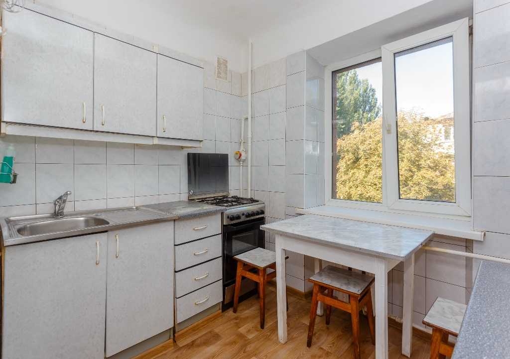 Продажа 3-комнатной квартиры 56 м², Ивана Неходы ул., 3