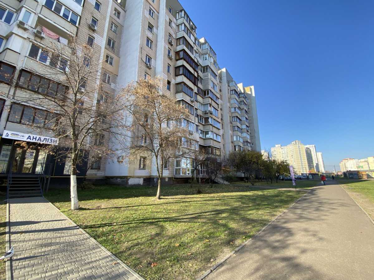 Продажа 1-комнатной квартиры 40 м², Михаила Донца ул., Драгоманова, 20