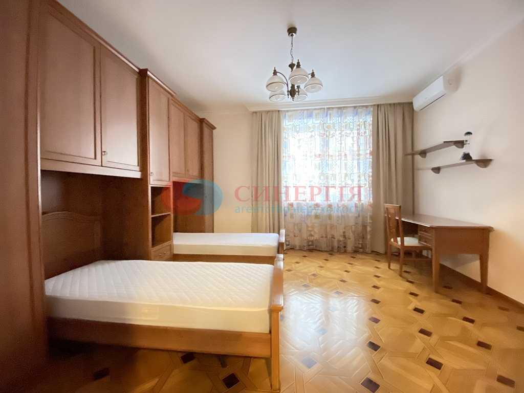 Продажа 4-комнатной квартиры 176 м², Тургенєвська, 49