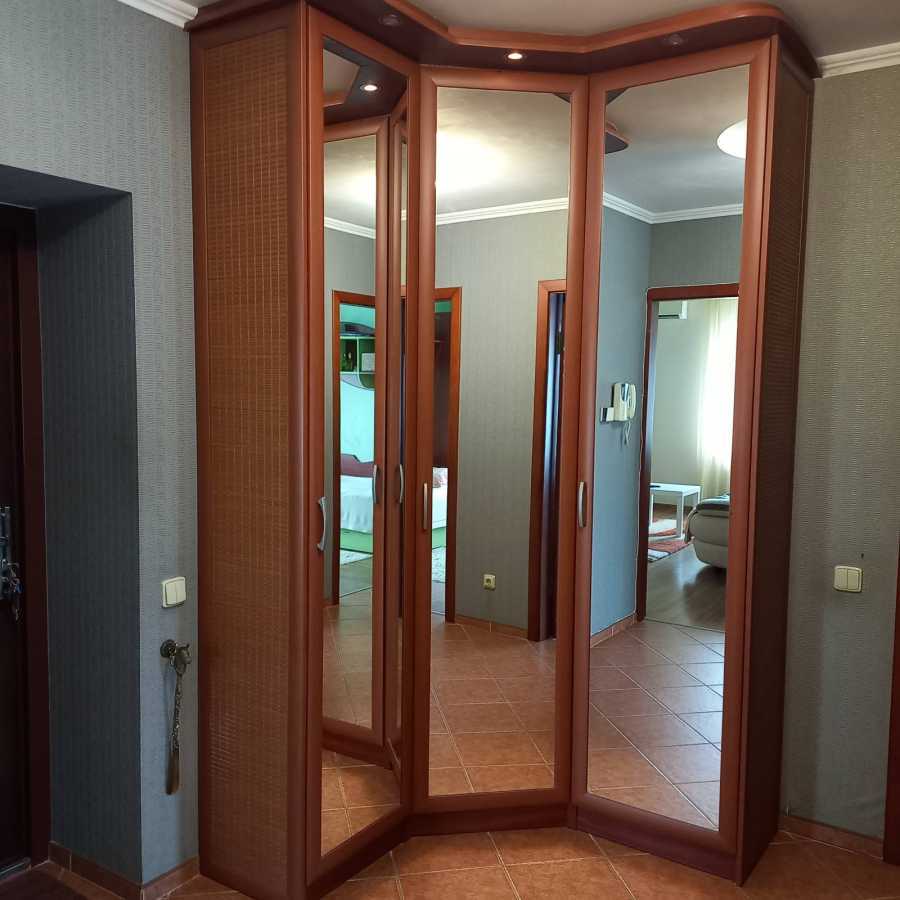 Продаж 3-кімнатної квартири 66.8 м², Соборна вул., 46