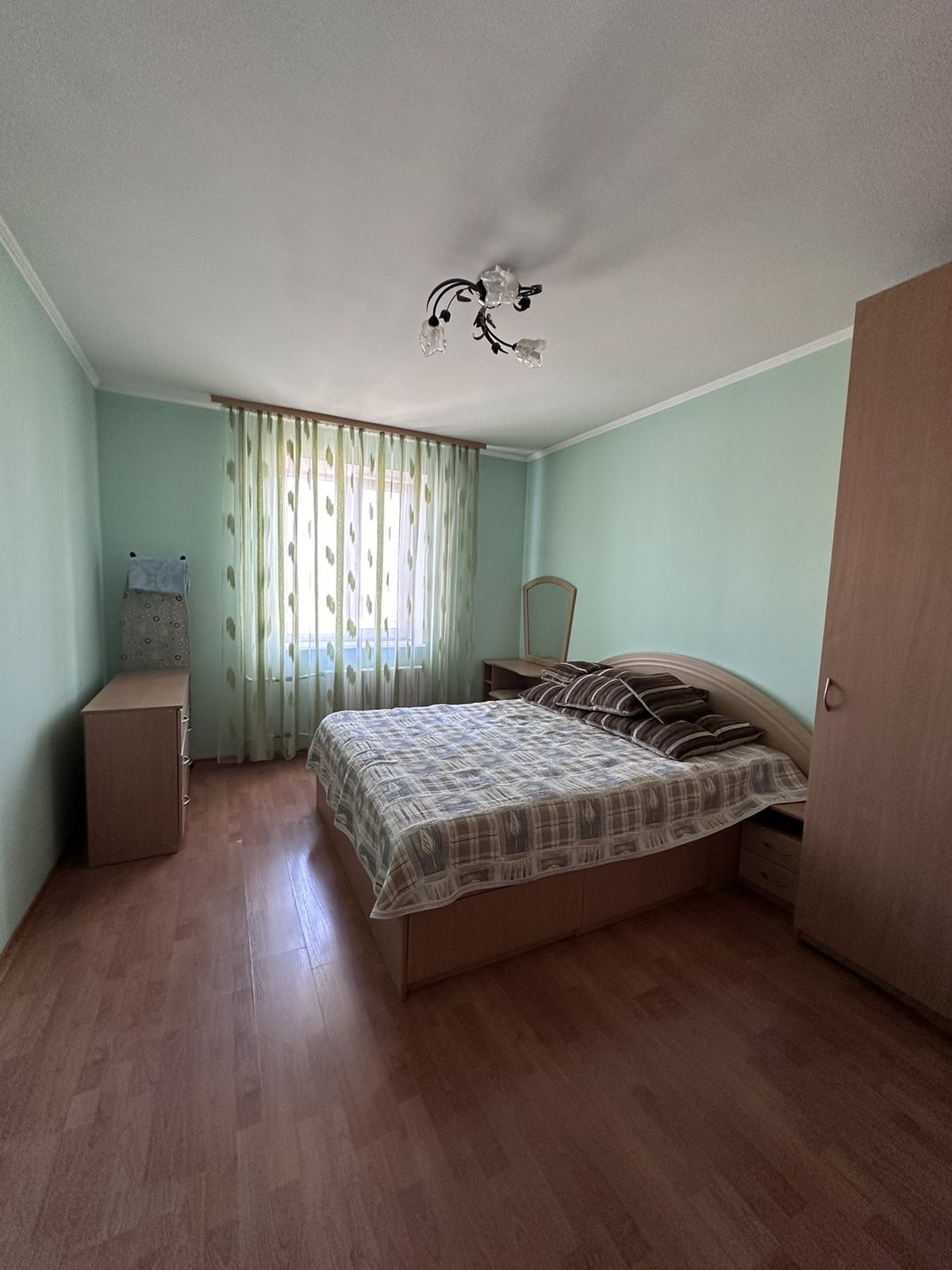 Продажа 2-комнатной квартиры 58 м², Мира просп., 19