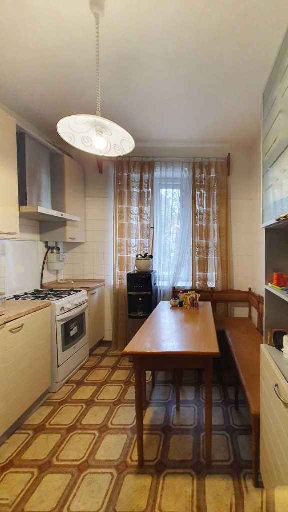 Продажа 3-комнатной квартиры 91 м², Суворова ул., 19а