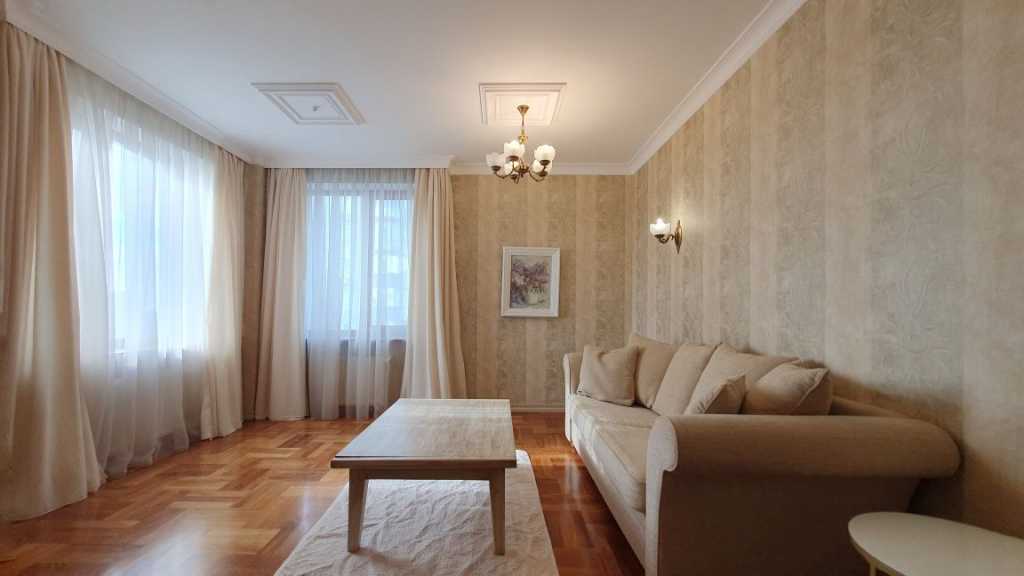 Аренда 3-комнатной квартиры 120 м², Львовская ул., 22