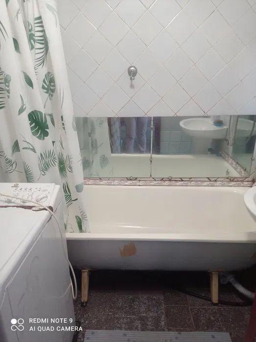 Продаж 2-кімнатної квартири 49 м², Героїв Сталінграду вул.