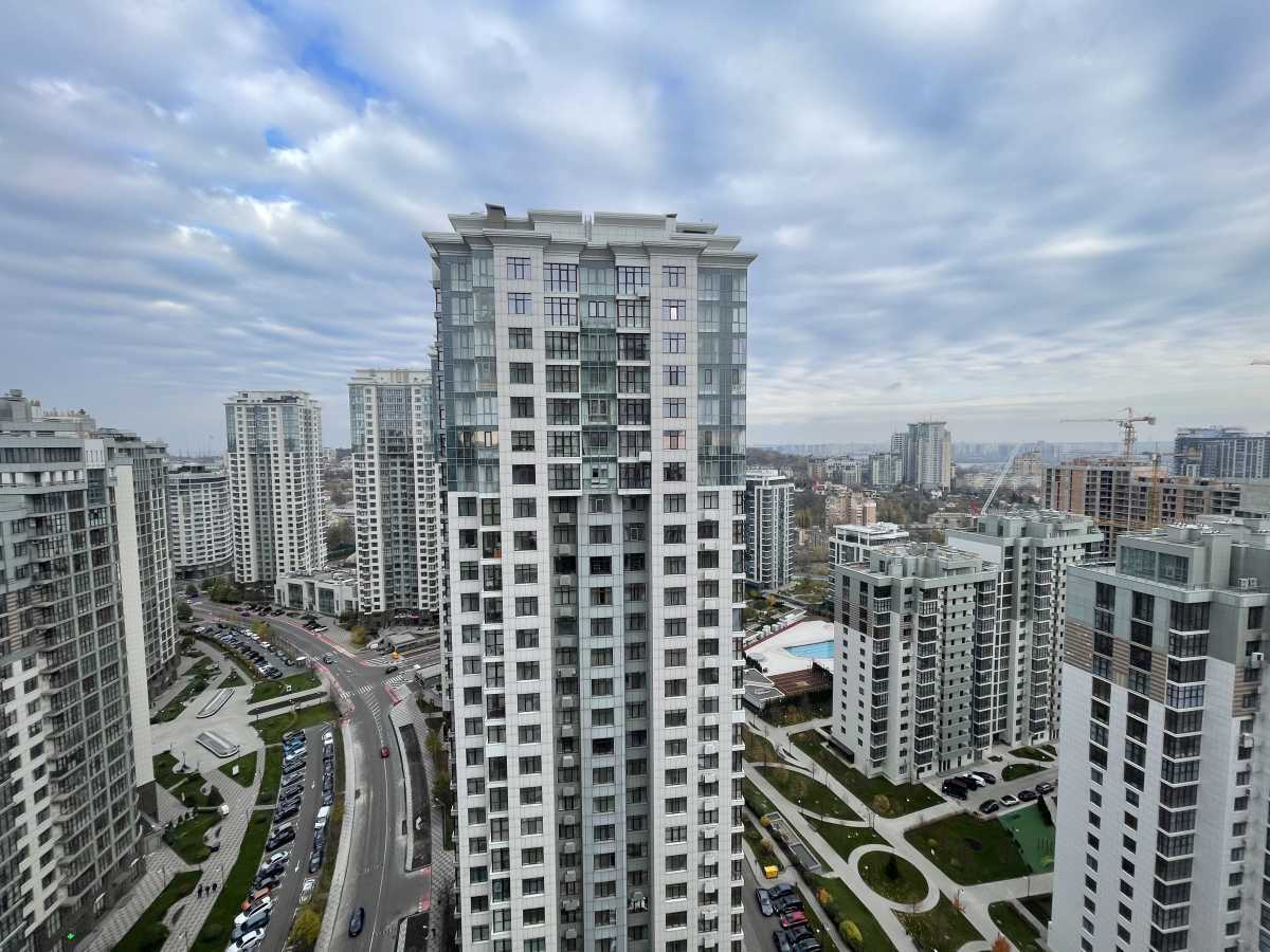 Продажа 1-комнатной квартиры 67 м², Михаила Драгомирова ул., 17